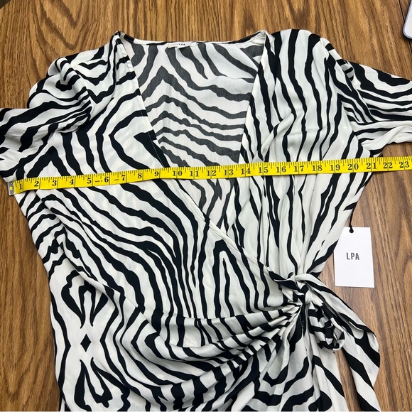 NWT LPA Italina Dress in Zebra - Picture 8 of 10
